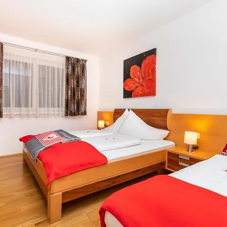 Enjoythealps - In-ski Out