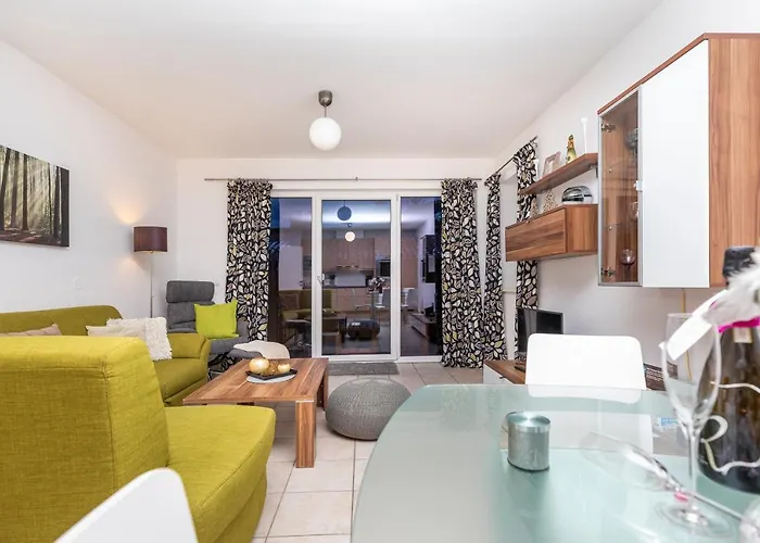 Enjoythealps - In-ski Out Apartment Flachau